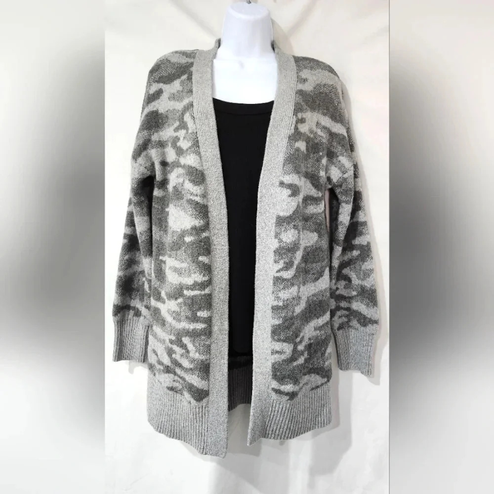 William Rast Womens Open Front Cardigan Size M Gray Camo Urbancore Soft‎ Cozy